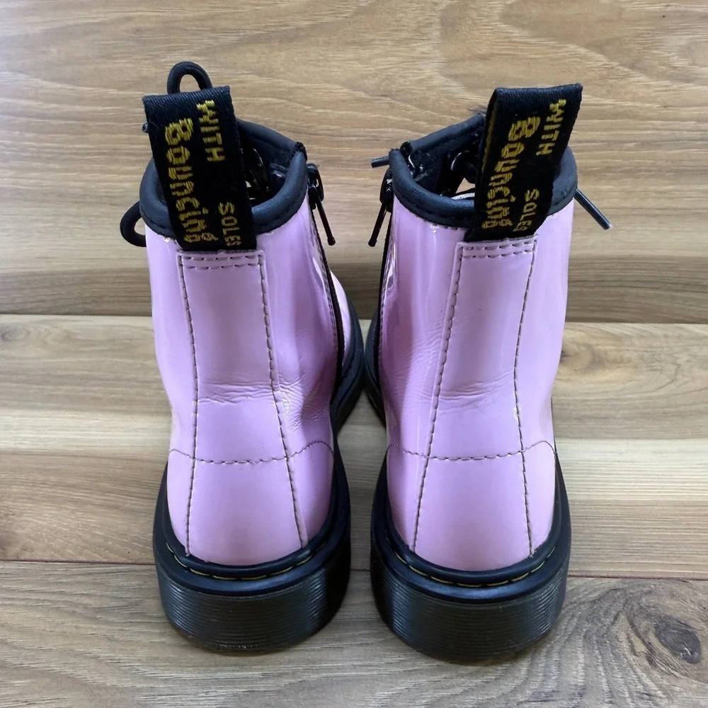 Dr. Martens us big